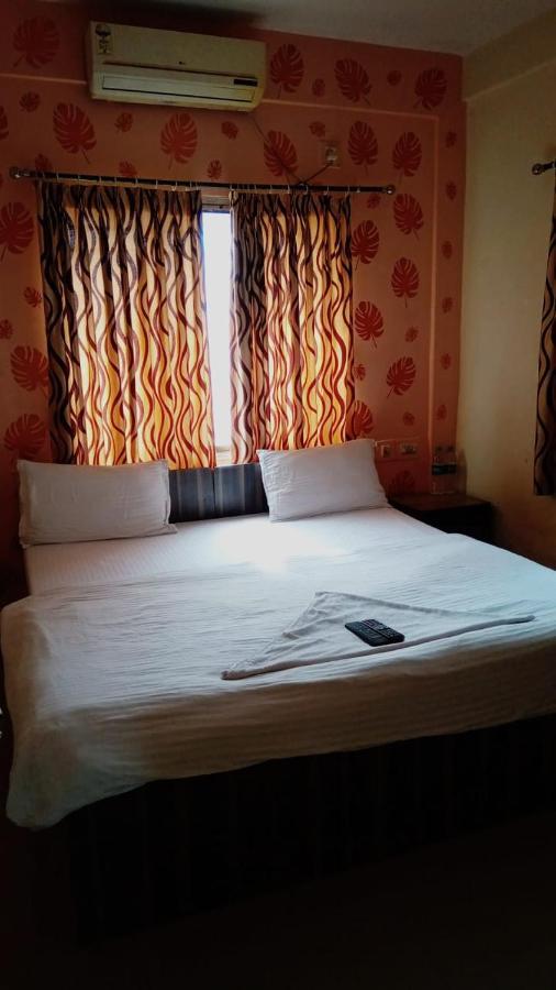 The Tavern Orchid Hotel Kalkuta Zewnętrze zdjęcie
